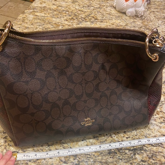 Coach shoulder bag with matching wallet - Picture 9 of 10